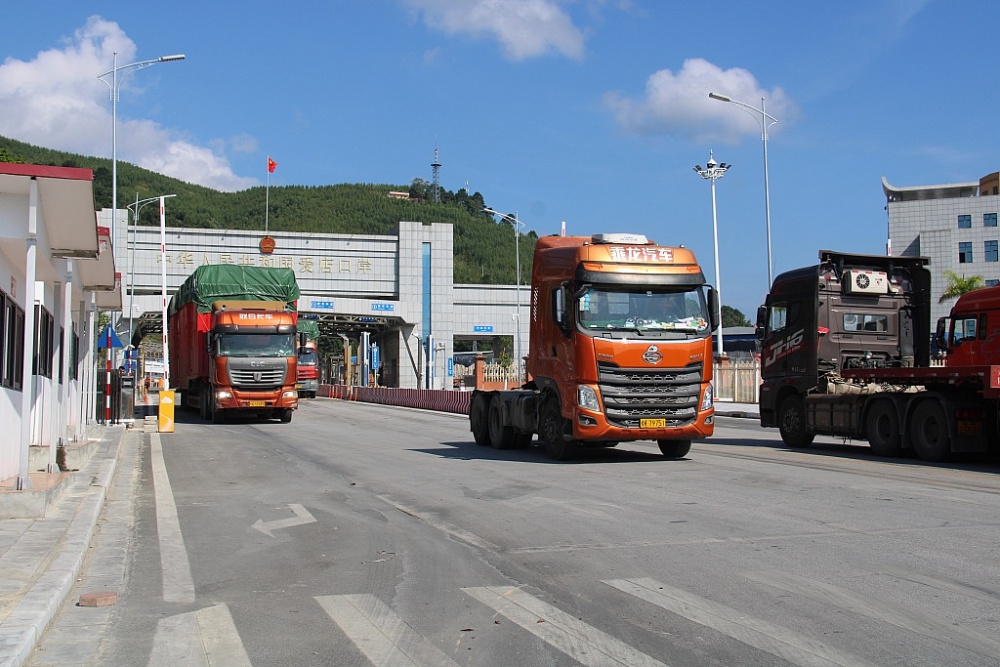 Vận tải đường bộ Việt - Trung