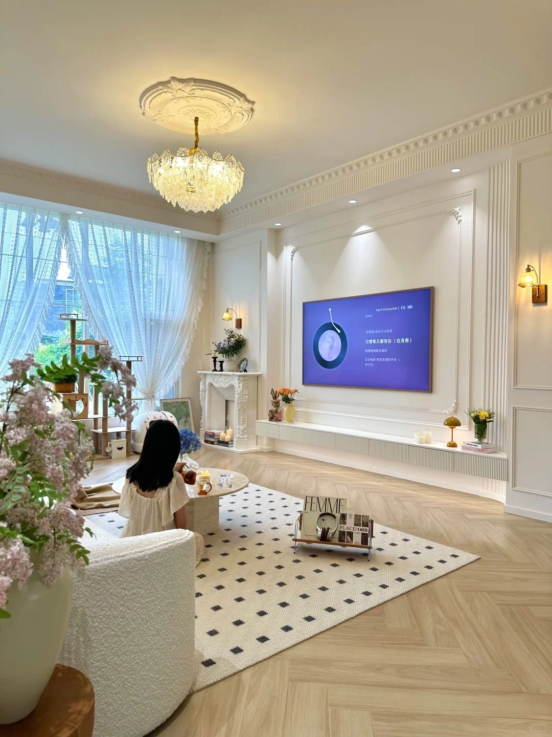 Hai chị em tự xây nhà kiểu Pháp ở quê cho bố mẹ