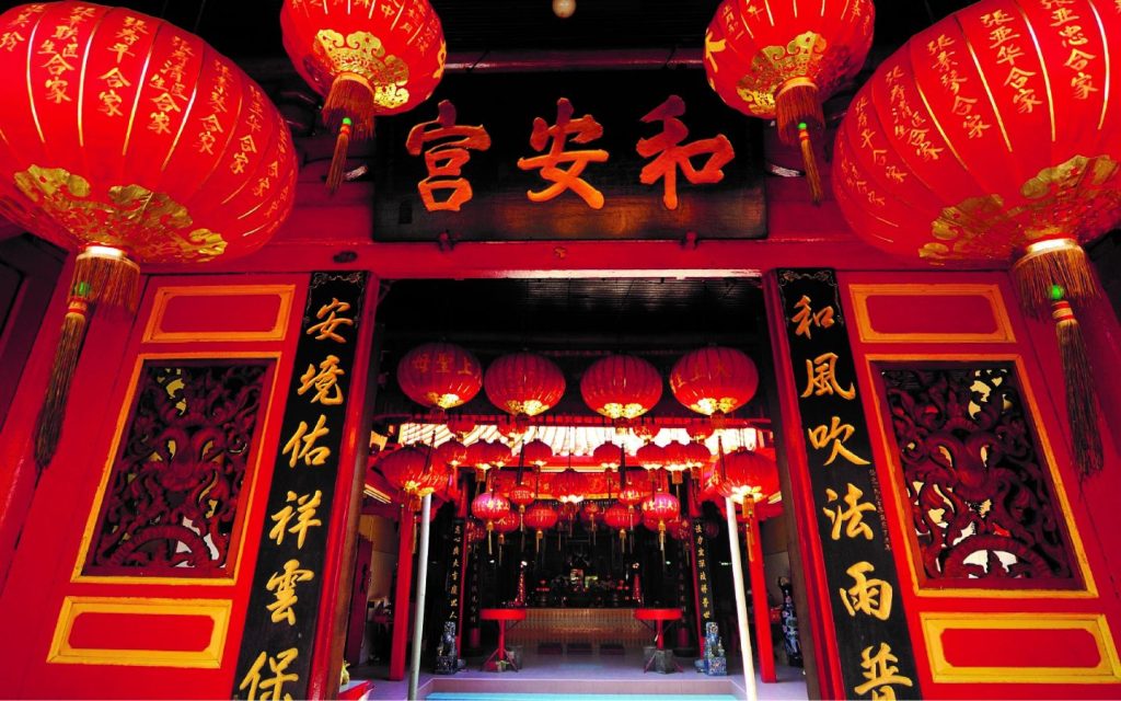 Câu đối, vì sao người Trung Quốc treo ngày tết