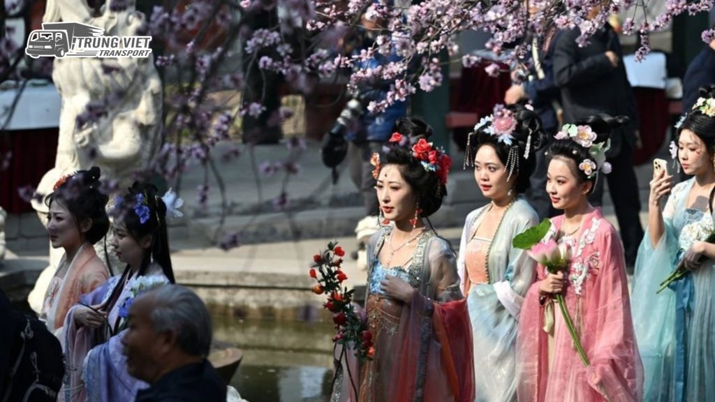 Hán Phục – Trang Phục Truyền Thống Trung Quốc Và Giá Trị Văn Hóa Lâu Đời