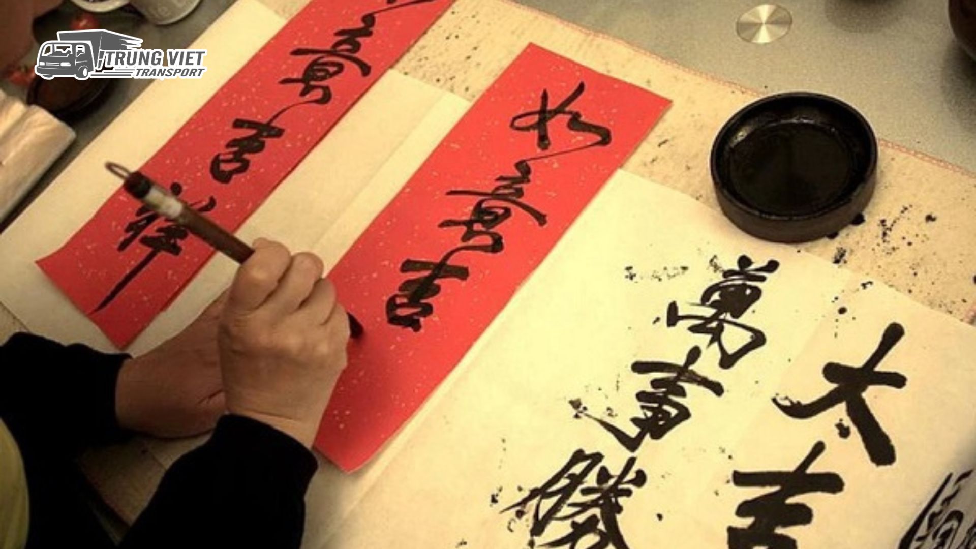 Vì Sao Màu Đỏ Được Xem Là Màu May Mắn Trong Tết Trung Quốc?