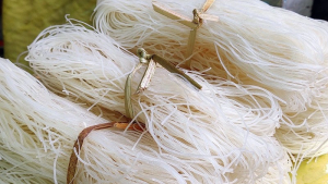 Gửi bún khô